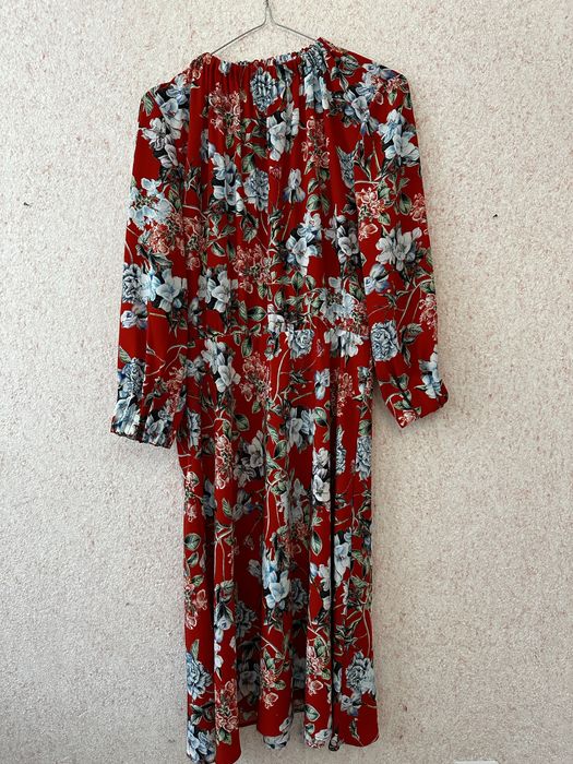 Рокля Zara, H&M, BCBG Maxazria