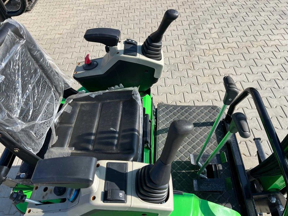 Мини багер FF Industrial – 11 к.с., 1 тон (Нов) + Видео