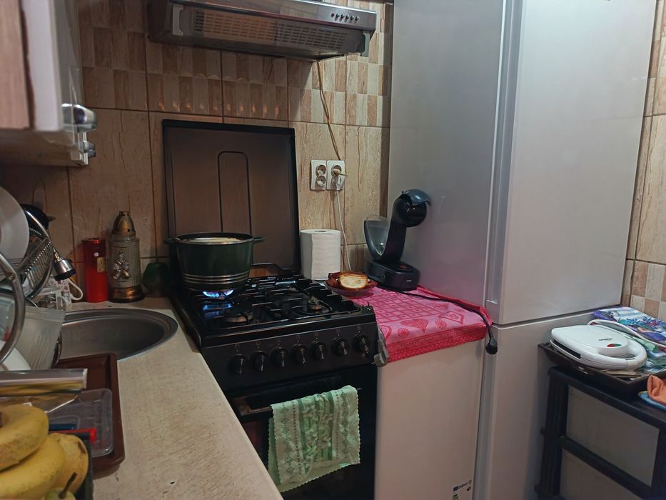 Vând garsonieră  in zona artego