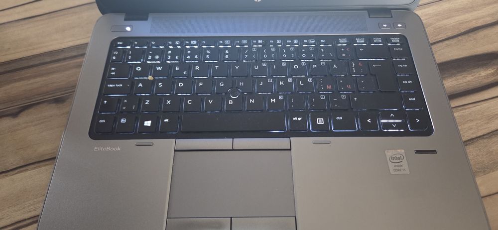 Продавам HP Elitbook 840