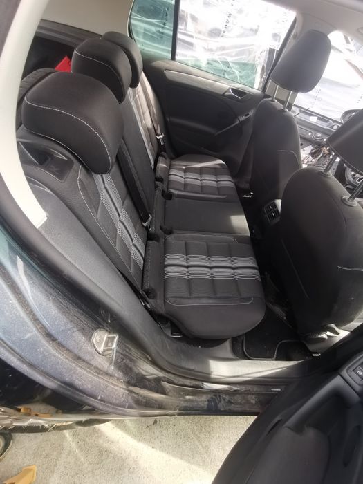 Interior Golf 6 Match Hatchback (4 usi) - Scaune Încălzite + Banchetă cu Cotieră și Isofix