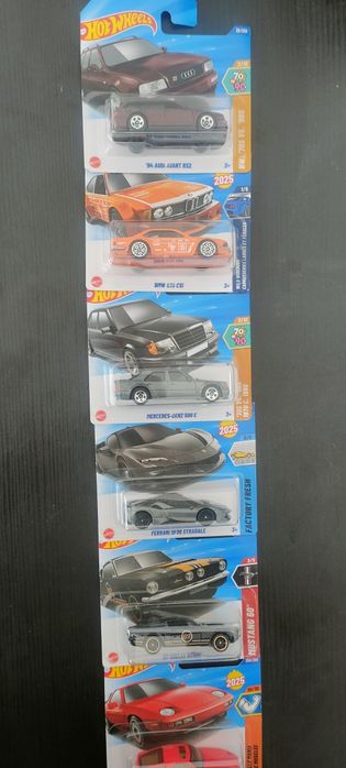 Hotwheels колички