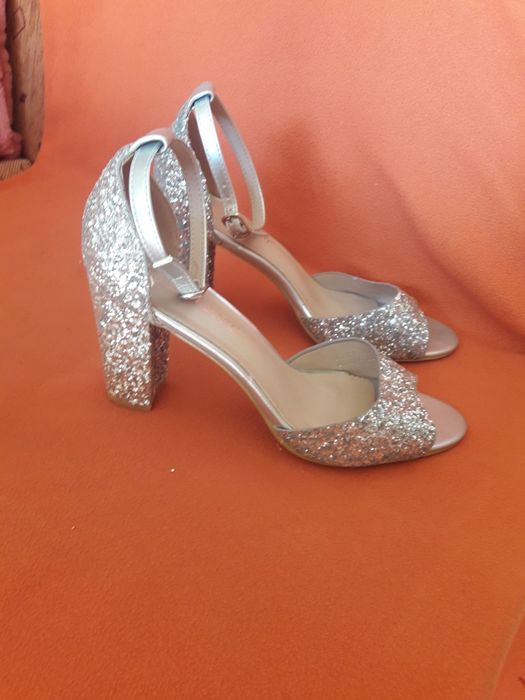 Sandale argintiu