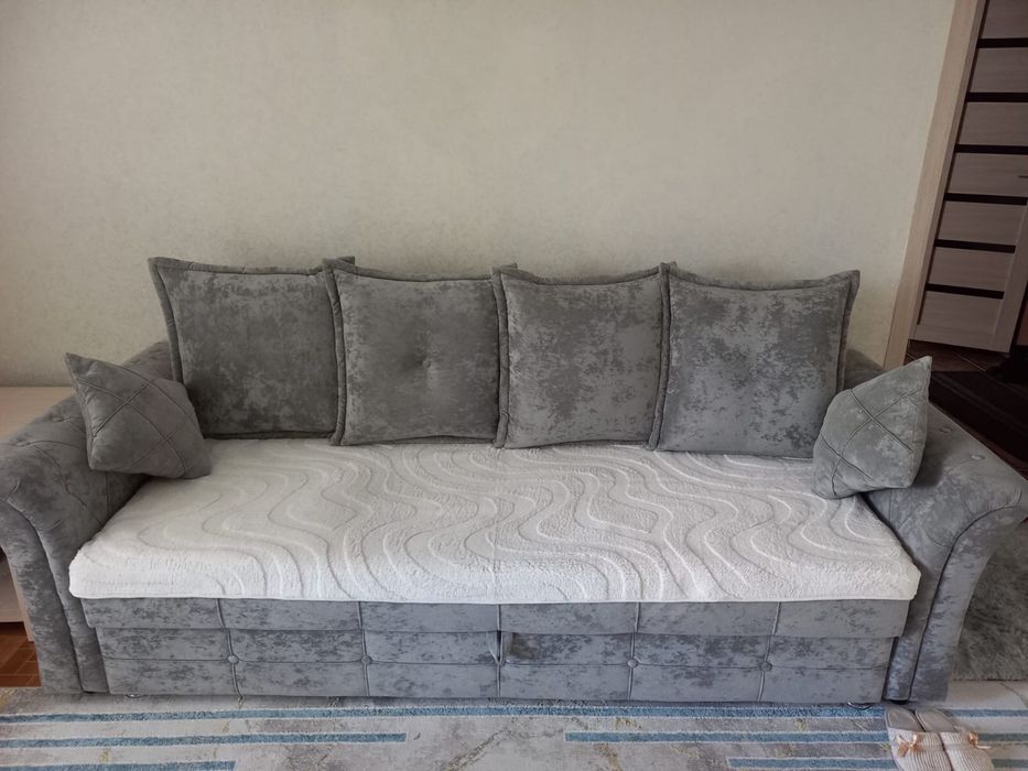 Удобный раскладной диван