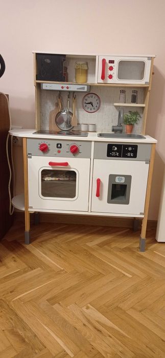 Детска кухня за игра