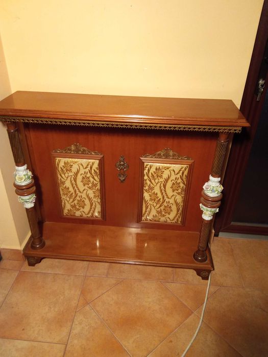 consola cu oglinda Capodimonte