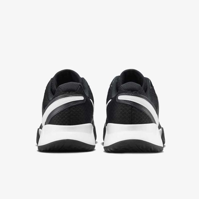 Обувки Nike - 46