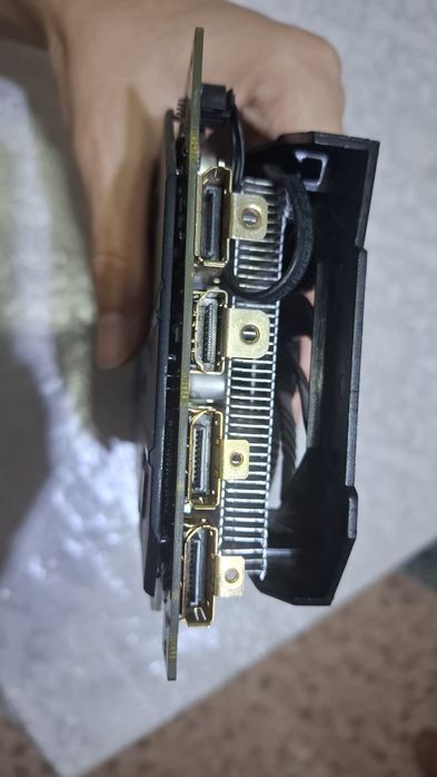 Продам видеокарту gtx 1660super