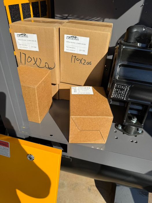 Винтовой компрессор с ресивером для лазер