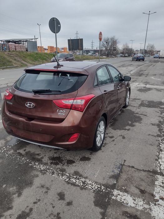 Vând Hyundai i30
