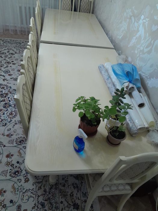 Продам Стол + 18 стульев