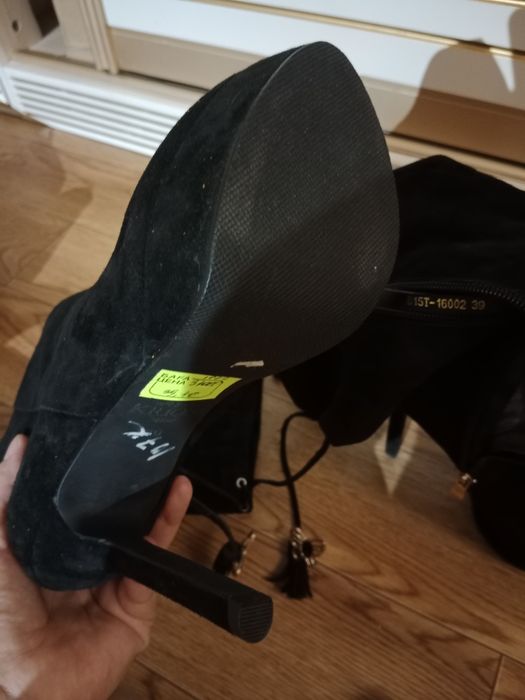 Продаю сапоги платформа новые