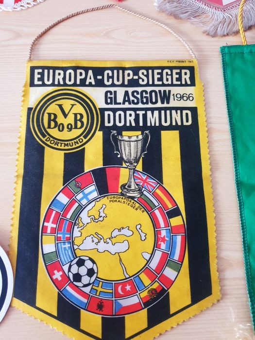 Футбол артикули за фенове