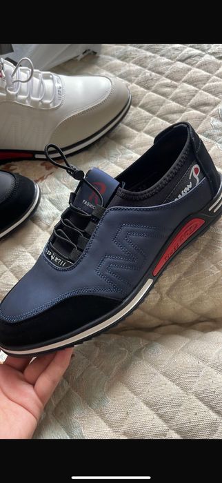 Кроссовки мужской