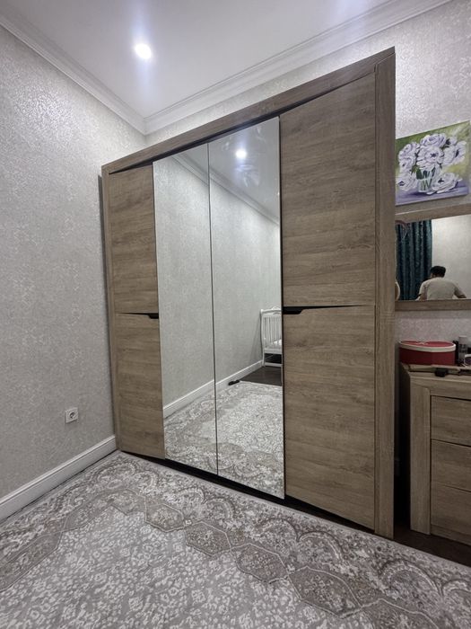 Продам спальную гарнитуру