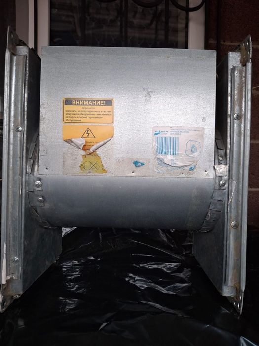 Продам срочно! оборудование для кафе