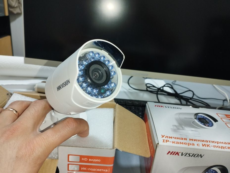 Продам2шт уличная миниатюрная цилиндрическая ip-камера с ИК подсветкой