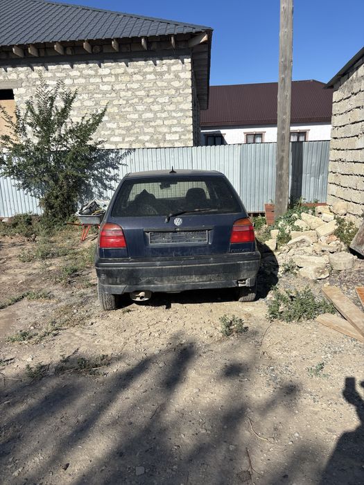 Volkswagen Golf 3,