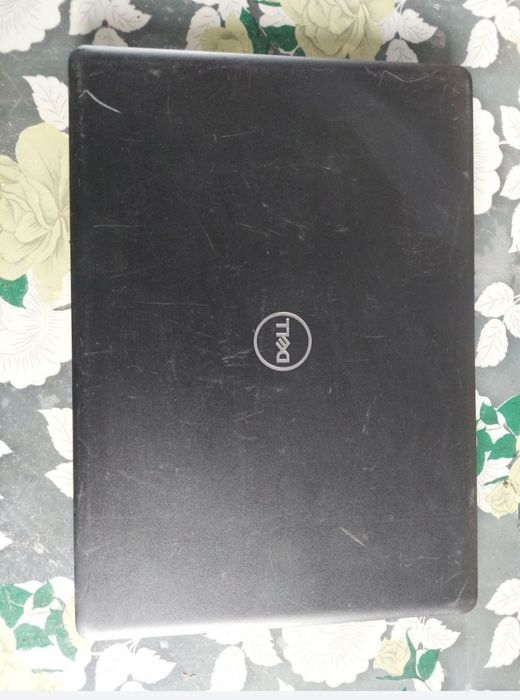 Laptop Dell Latitude i3