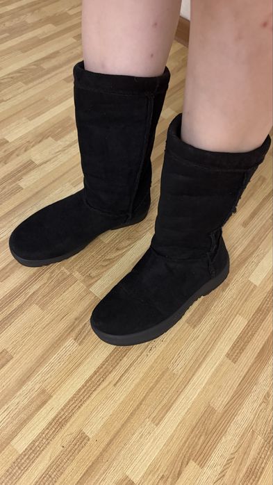 Продам зимние сапоги