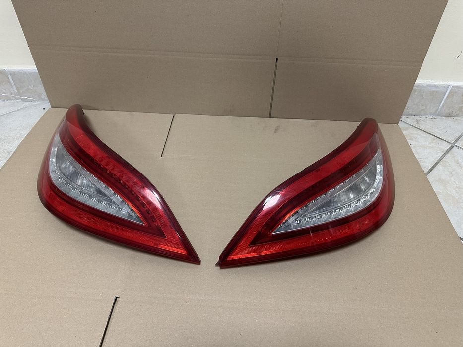 Stop / Tripla / Lampa CLS 218 W218 C218 Stopuri stanga dreapta