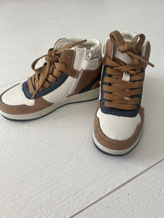 Боти Окайди/ Okaidi