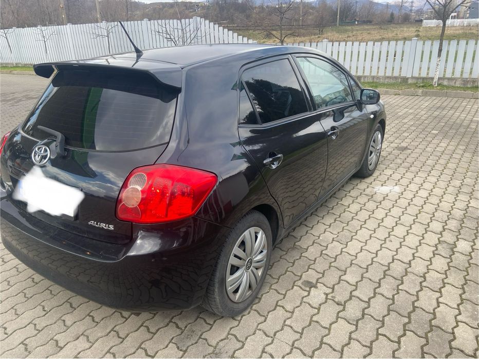 Vand Toyota Auris