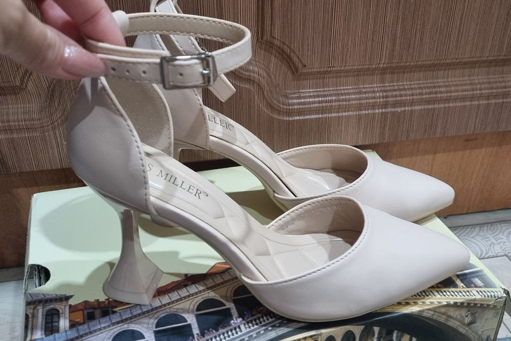 Продам летние туфли 36р.