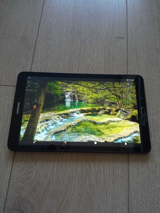 Таблет Samsung Galaxy Tab E SM-T560 9,6''