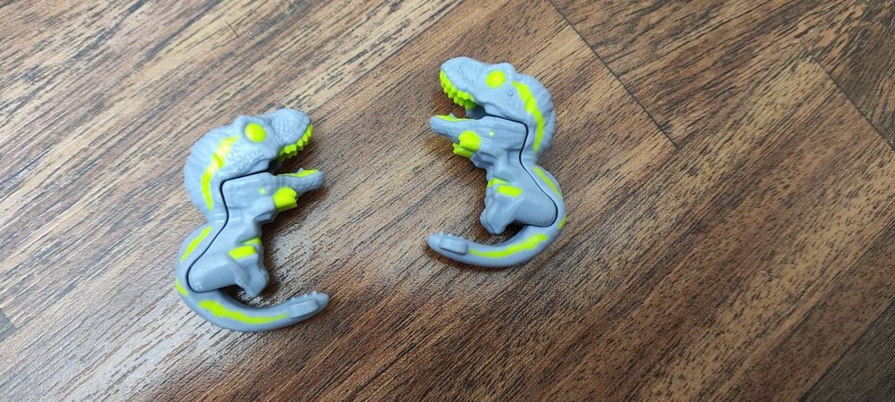 Динозавры kinder joy