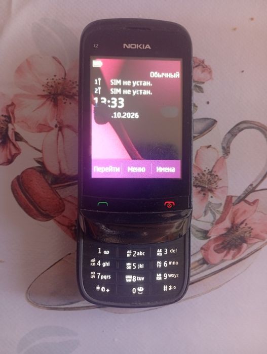Nokia c2-06 в хорошем состоянии