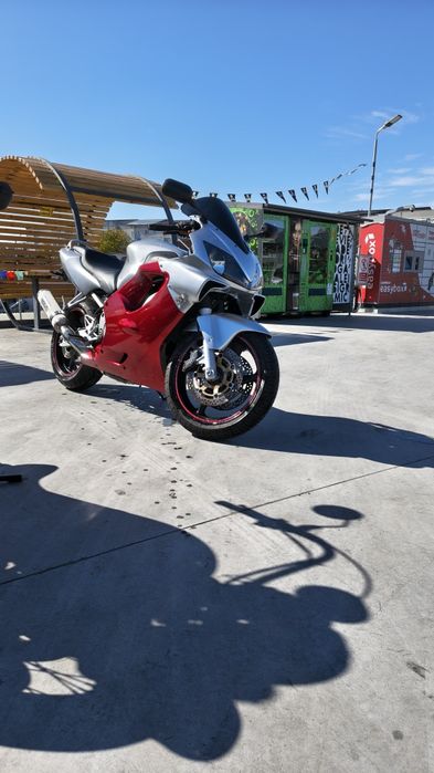 HONDA CBR F4i impecabila