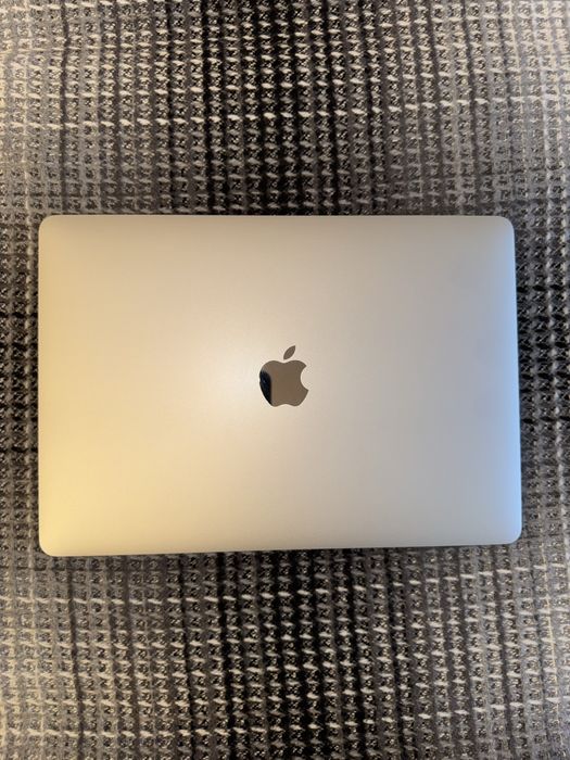 Apple Macbook Pro 13 8GB RAM 256GB SSD Silver 2021