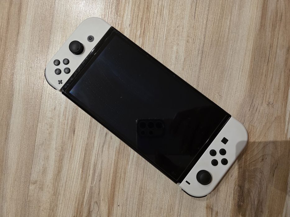 Nintendo Switch 64GB