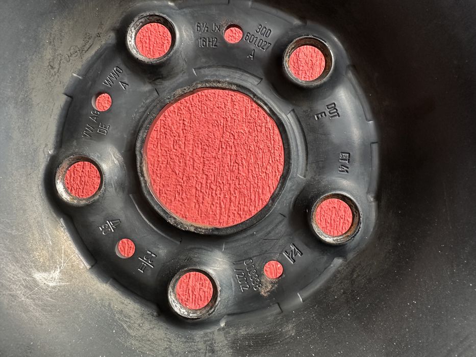 Dunlop 215/60/R16 M+S Volkswagen–Audi–Seat–Škoda