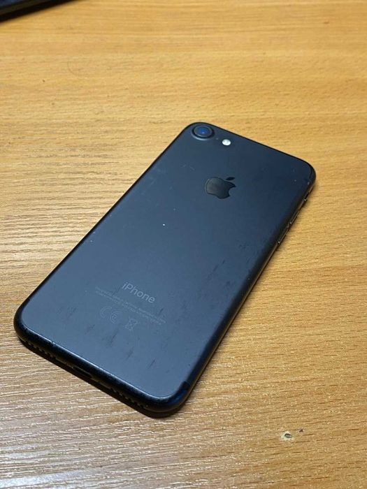 iPhone 7 (128 GB)