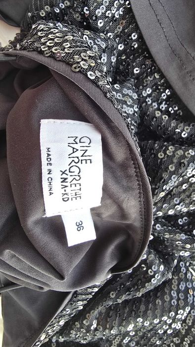 Дамска рокля с паети размер S-M