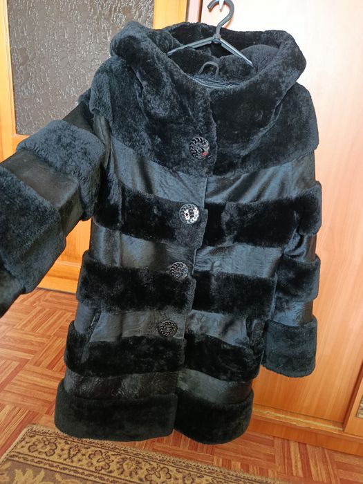 Продам костюмы недорого