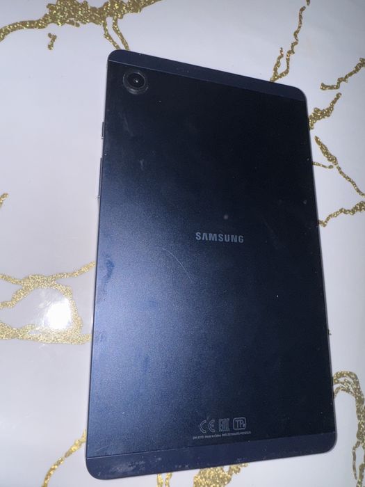 Продам планшет самсунг Tab A9