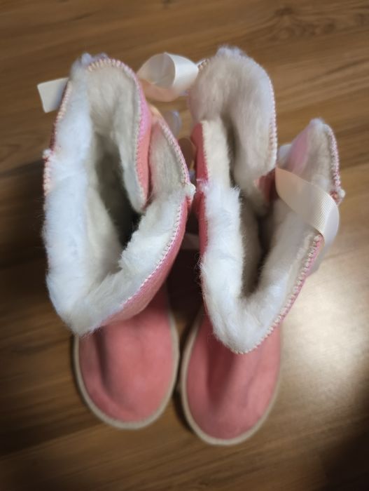 Дамски велурени ботуши