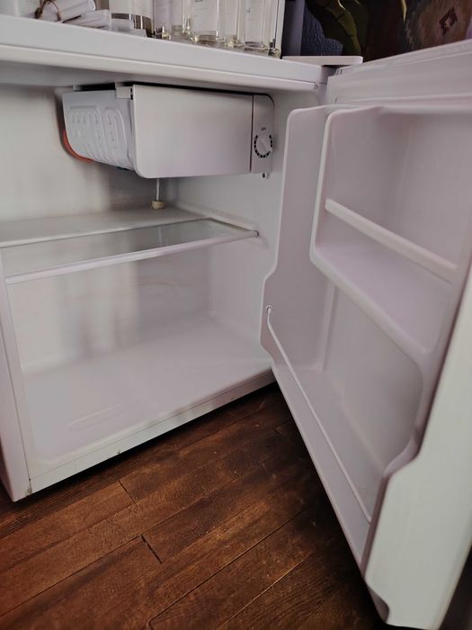 Mini frigider, mini bar