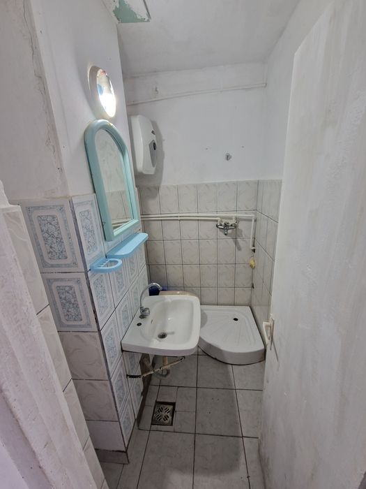Vand garsoniera  moreni