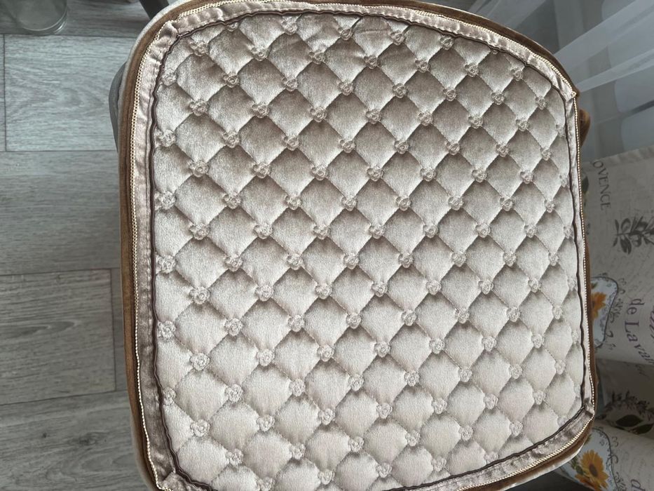 Новые чехлы на стулья