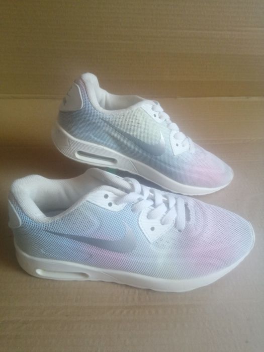 Дамски маратонки, маркови.номер 35.