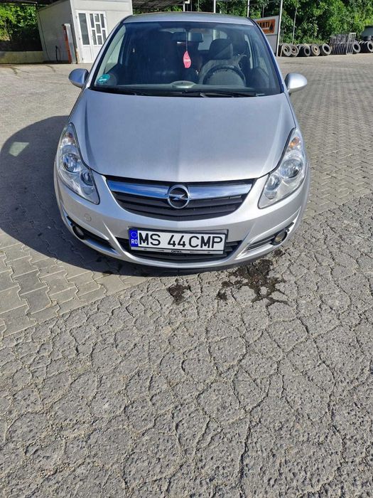 Vand opel corsa automat