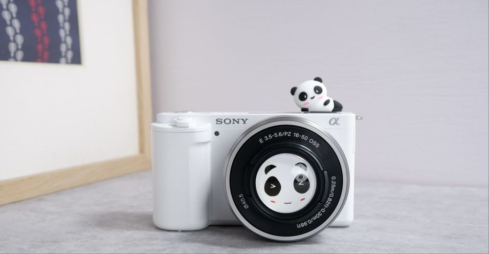 Sony ZV-E10 — идеальное состояние