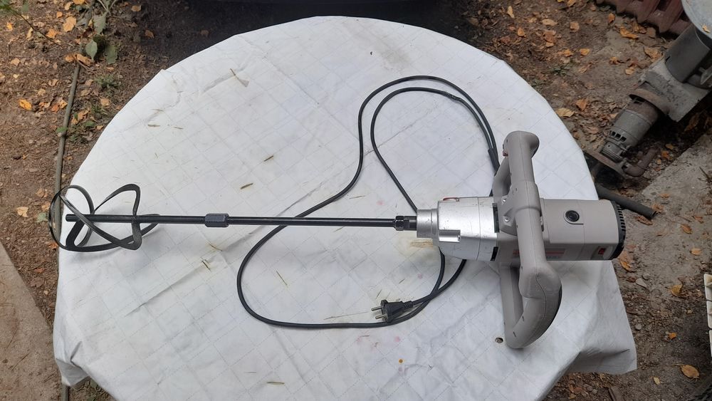 Миксер строительный