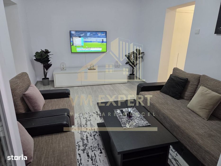 Apartament 3 Camere Etaj 2 Calea București- Pitești