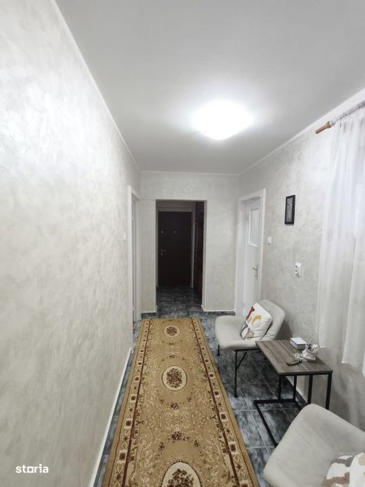 Apartament 3 camere+boxa, etaj 3, zona Hurmuzachi, Radauti