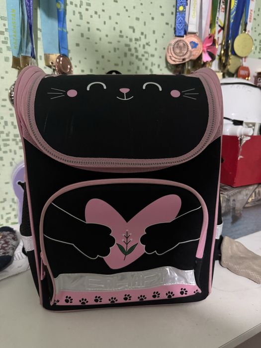 Продам куртку зима и рюкзаг